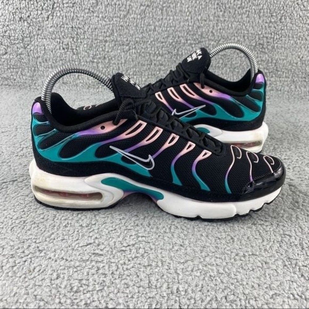 Nike Black and Purple Women's Sneakers - Picture 9 of 12